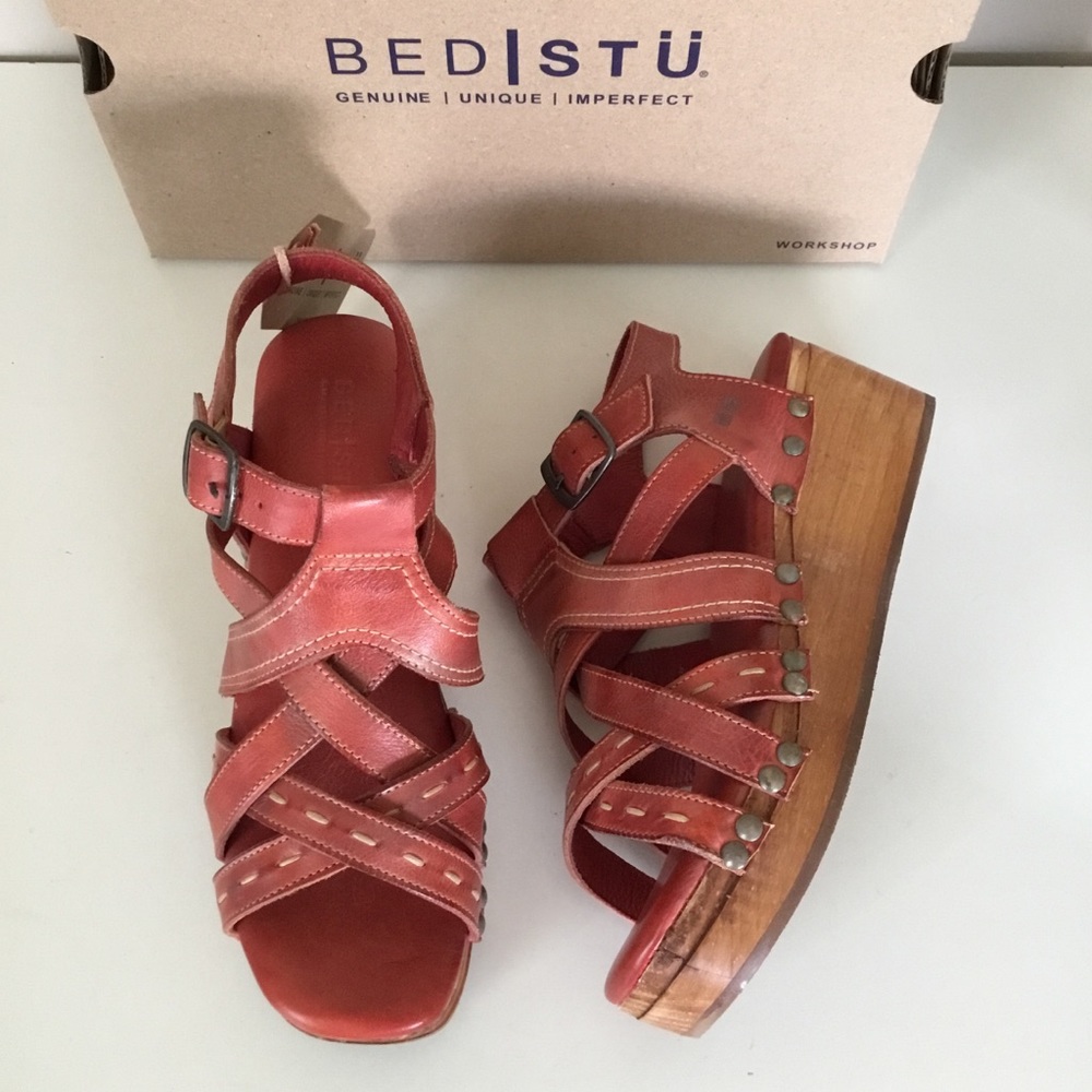 NIB Bed Stu Shirley Wooden platfoms (10)